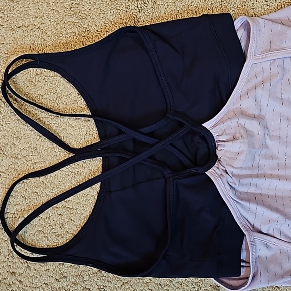 Perfect lavender and navy tank with built-in bra - Picture 3 of 3